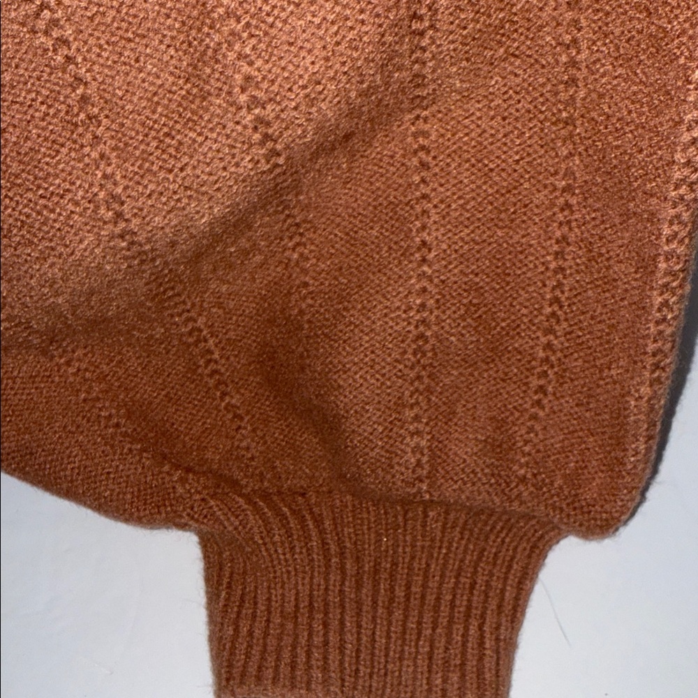 &merci Women's Brown and Tan Crew Neck Sweater Dolman Batwing Sleeves - Picture 8 of 9